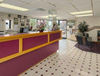 Days Inn By Wyndham Richburg Interior photo